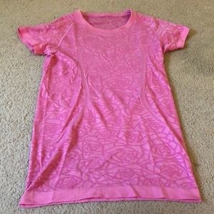 Abstract rose lululemon top